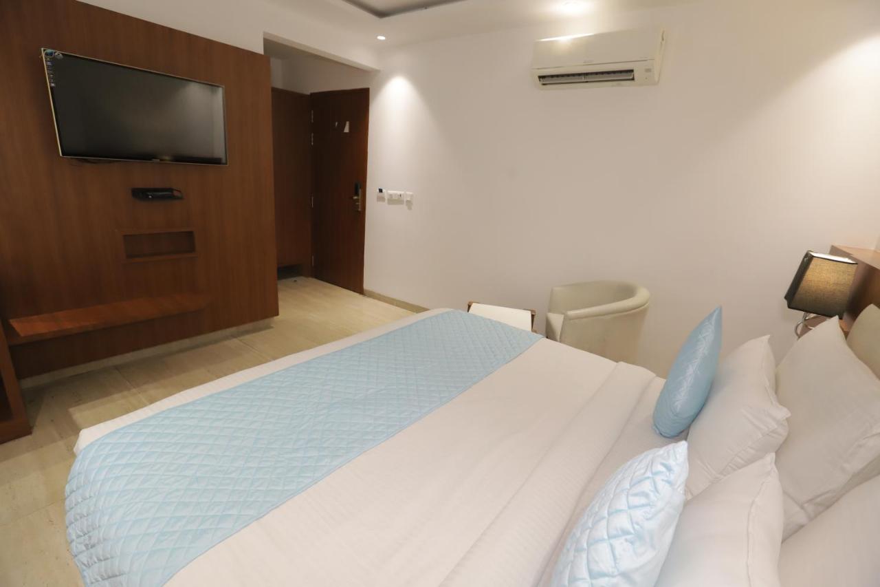 Nh Skye Suites 뉴델리 외부 사진