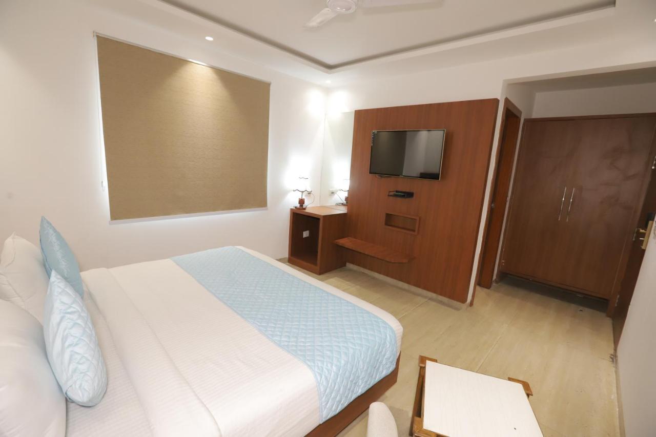 Nh Skye Suites 뉴델리 외부 사진