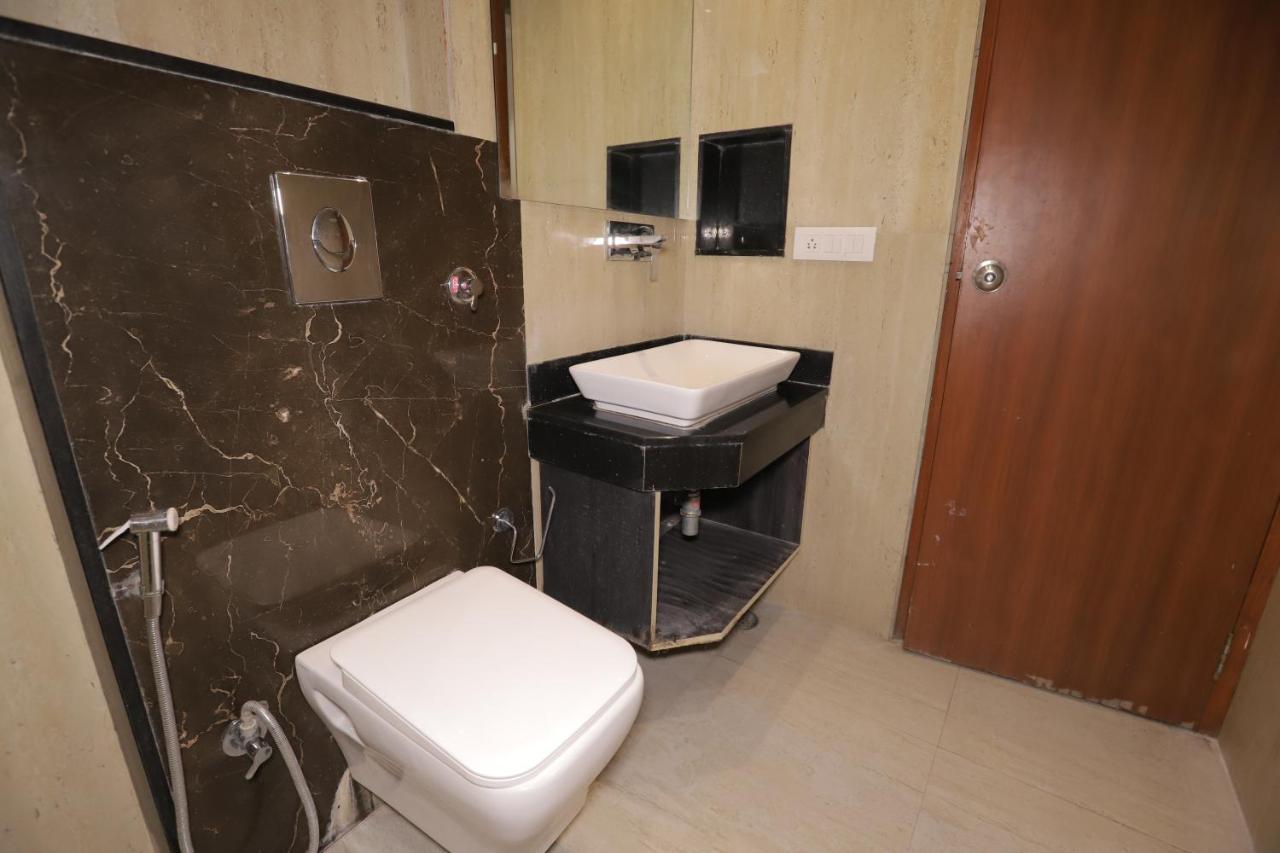 Nh Skye Suites 뉴델리 외부 사진
