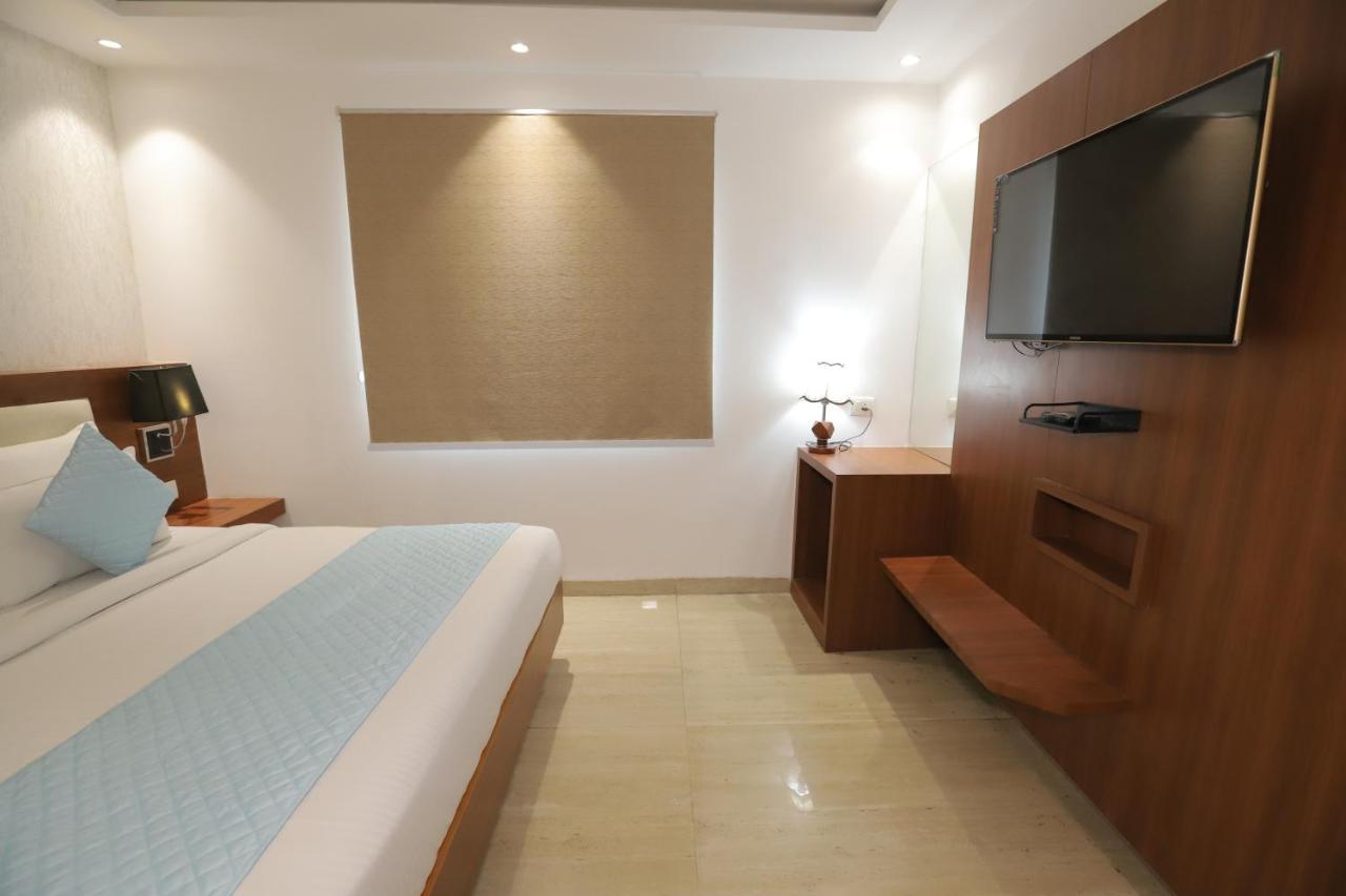 Nh Skye Suites 뉴델리 외부 사진