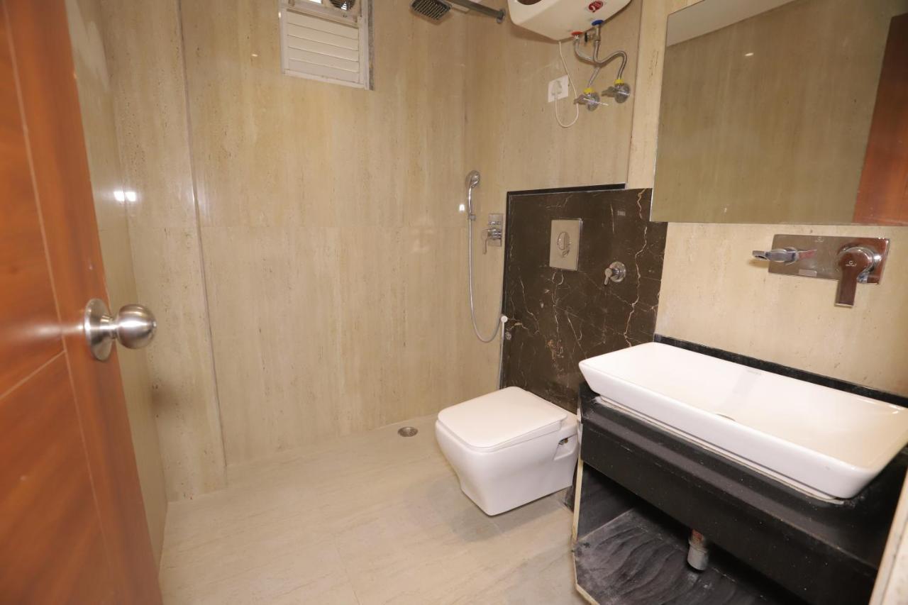 Nh Skye Suites 뉴델리 외부 사진