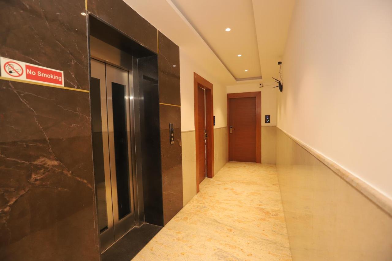 Nh Skye Suites 뉴델리 외부 사진