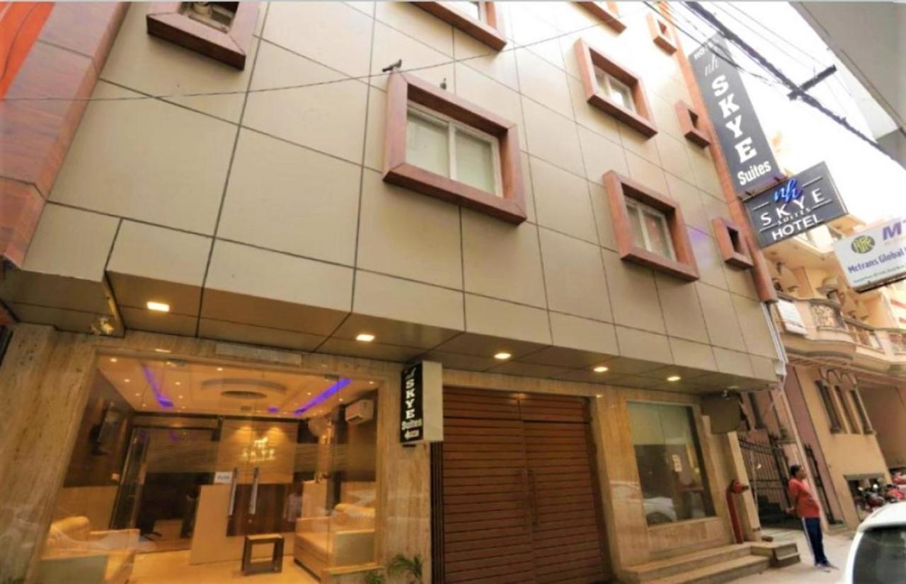 Nh Skye Suites 뉴델리 외부 사진
